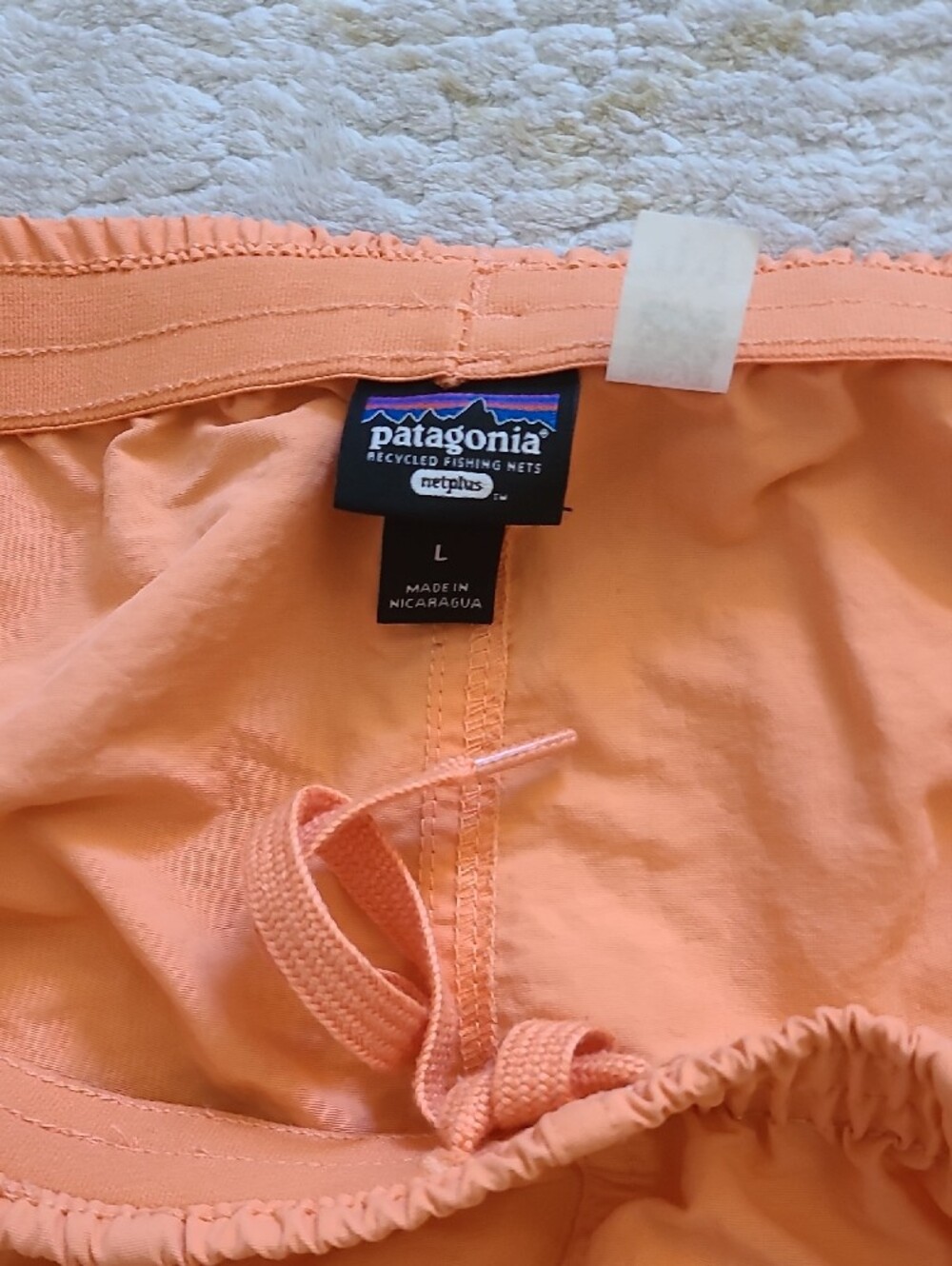 Patagonia Women’s Baggies Shorts L Tigerlily Orange - Picture 4 of 7